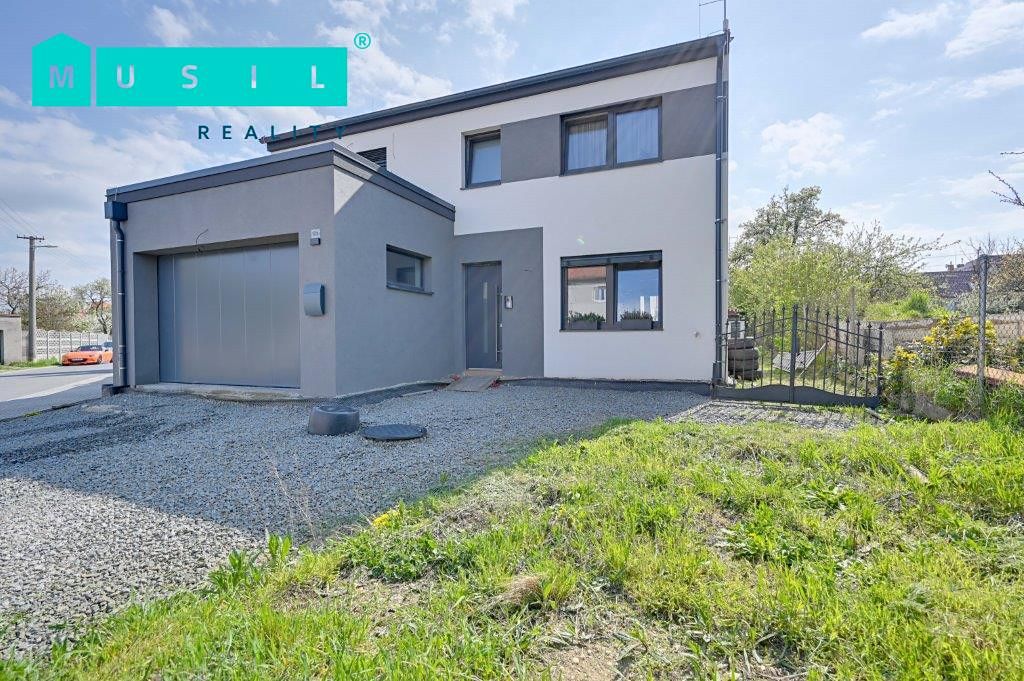 Prodej rodinného domu 160 m², pozemek 454 m²